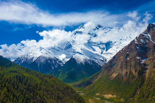 Himalayan mountain landscape with green valleys